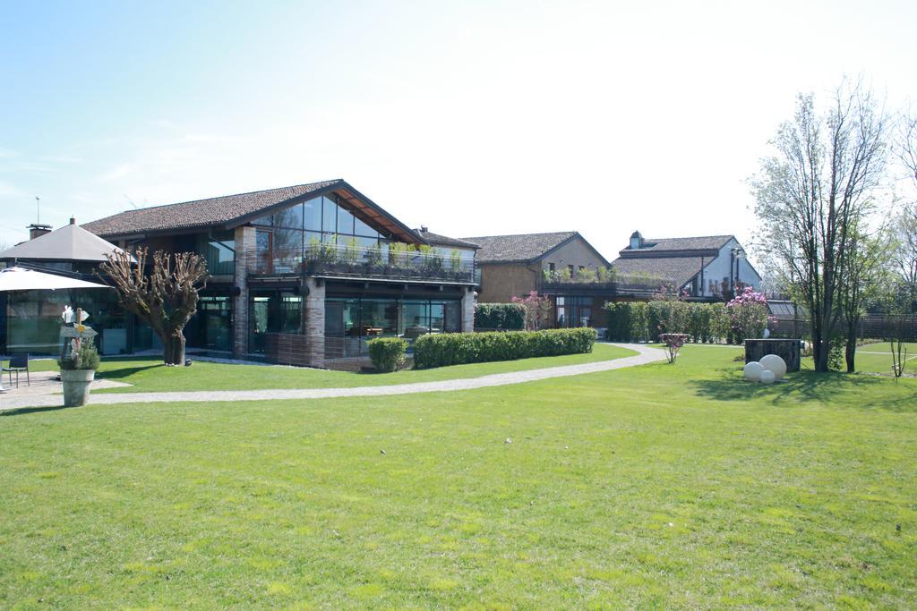Il Tesoro Living Resort Rodigo Bagian luar foto
